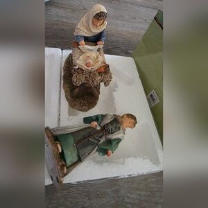 NIB Mama Says Nativity Scene Figurines